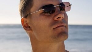 Auraus vain 34.95€ € Blehat.comista