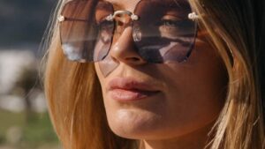 Äyri vain 39.95€ € Blehat.comista