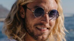 Azin vain 39.95€ € Blehat.comista