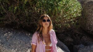 Evelyn vain 29.95€ € Blehat.comista