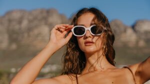 Sanni vain 24.95€ € Blehat.comista