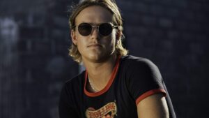 Stevie vain 39.95€ € Blehat.comista